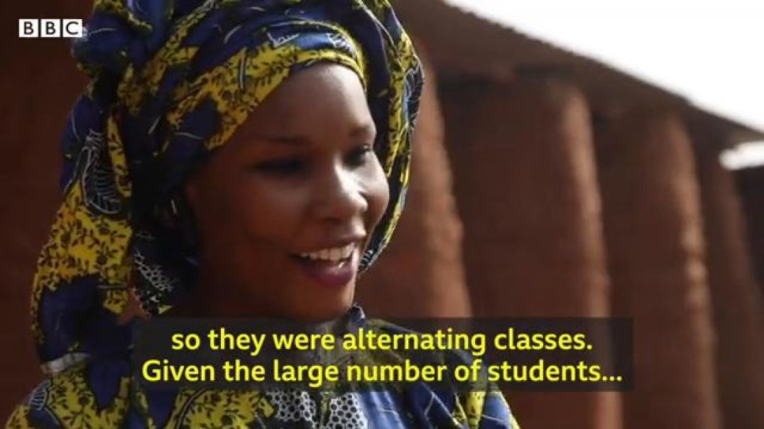 Building sustainable schools in Senegal using 'moon bricks' - BBC Africa